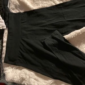 Black leggings